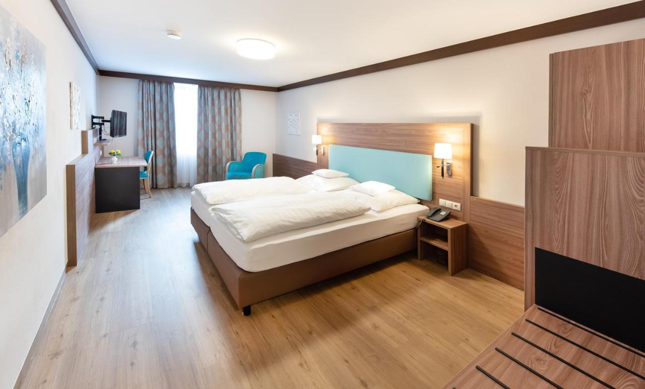 Hotel Gumberger GmbH Garni Neufahrn bei Freising Exterior foto
